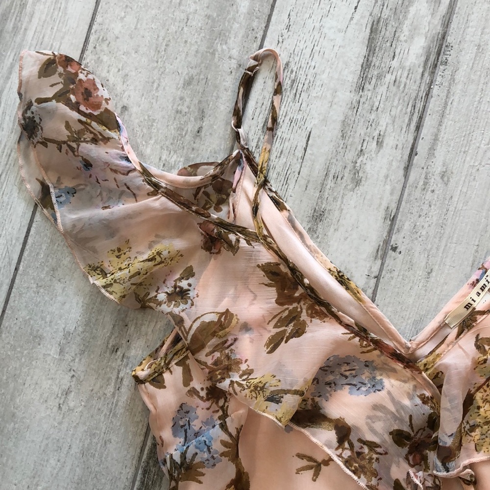 Cold Shoulder Dress - Picture 3 of 5
